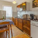 アパート Two Bedroom Cozy In *